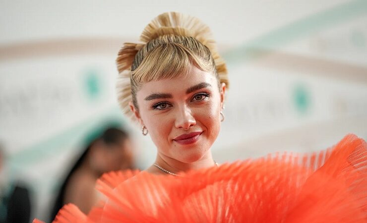 خانم بازیگر موهایش را از ته کوتاه کرد! خانم بازیگر موهایش را از ته کوتاه کرد!