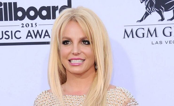 بریتنی اسپیرز و سام اصغری حلقه ازدواج خود را درآوردند! بریتنی اسپیرز و سام اصغری حلقه ازدواج خود را درآوردند!