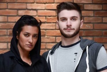 عکس/ دارا حیایی در روز تولد مادرش را اینگونه سورپرایز کرد