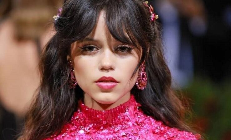 عکس/ انتقاد مادر چهارشنبه از سیگار کشیدن دخترش! عکس/ انتقاد مادر چهارشنبه از سیگار کشیدن دخترش!