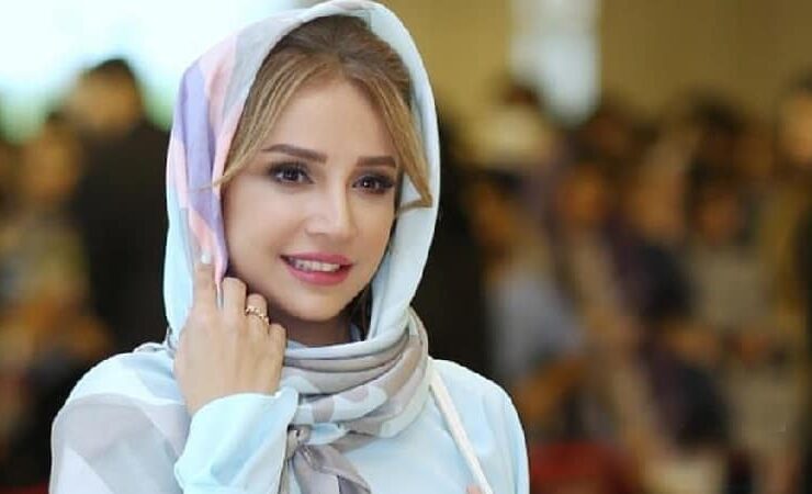 عکس/ تیپ و ژست جدید و خاص شبنم قلی خانی در خانه ای مجلل عکس/ تیپ و ژست جدید و خاص شبنم قلی خانی در خانه ای مجلل