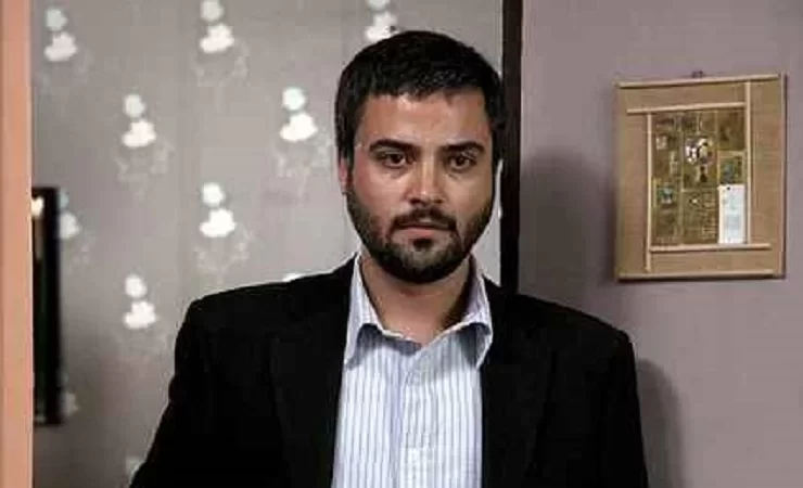 این ویدیو از «مهدی سلوکی» در حالی که موهایش را کوتاه می کند خبر/فیلم شد این ویدیو از «مهدی سلوکی» در حالی که موهایش را کوتاه می کند خبر/فیلم شد