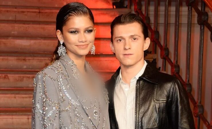 «تام هالند» به خاطر داشتن نامزدش خود را «خوش شانس ترین مرد جهان» می داند! «تام هالند» به خاطر داشتن نامزدش خود را «خوش شانس ترین مرد جهان» می داند!