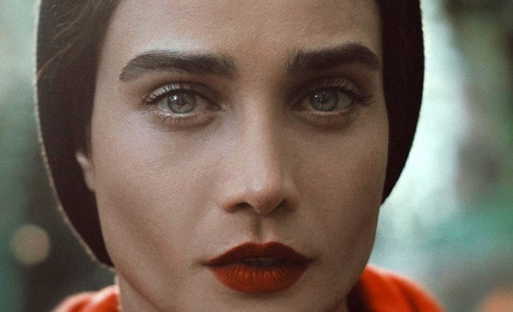 ویدئو/ تمرین بوکس غیر معمول و عجیب تینا آخوندتبار روی پله برقی! ویدئو/ تمرین بوکس غیر معمول و عجیب تینا آخوندتبار روی پله برقی!