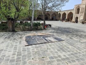 تصاویر سازندگان سریال “صبح طنز” تا شایعه به مسجد تاریخی قزوین