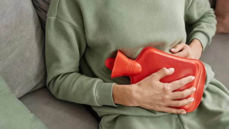 پریود یا قاعدگی چیست؟ راهنمای کامل عادت ماهانه، علائم و دلایل تأخیر 2 پریود شدن سریع