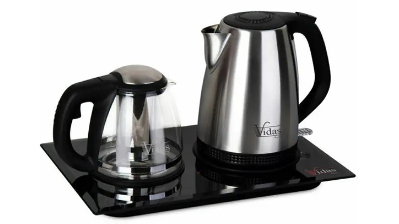 قوری زندگی می کند