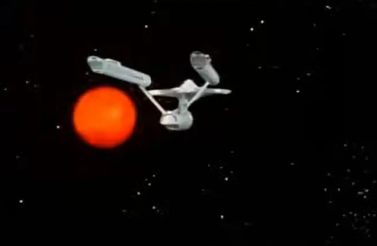 1762880356 749 از روی این تصاویر حدس بزنید چقدر عناوین معروف ترین.webp