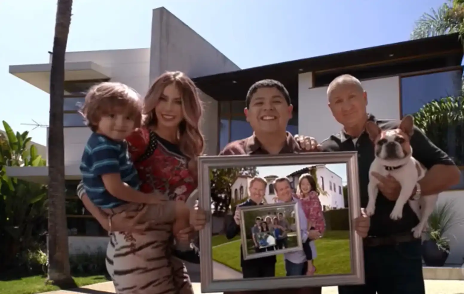 1762880357 466 از روی این تصاویر حدس بزنید چقدر عناوین معروف ترین.webp