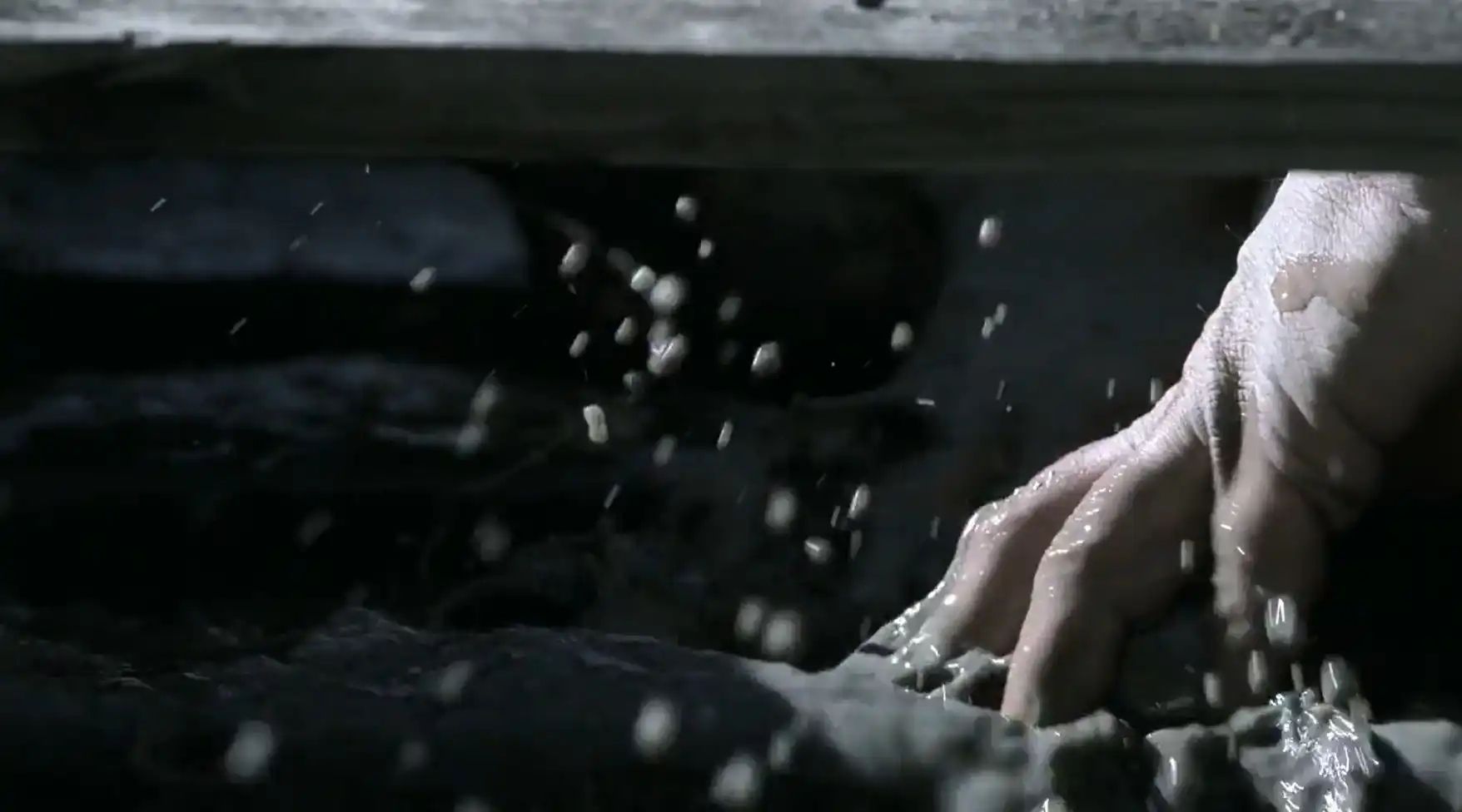 1762880359 925 از روی این تصاویر حدس بزنید چقدر عناوین معروف ترین.webp