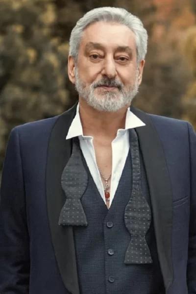 عکس گرفته شده از بهرام رادان و پسر ابی بیرون