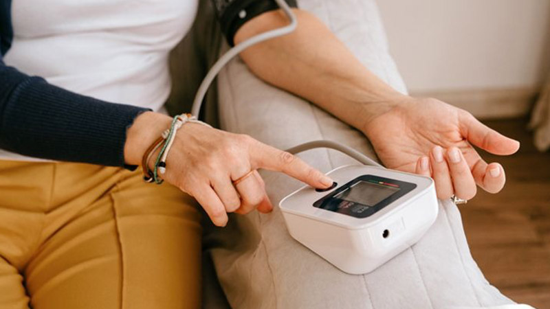 راهنمای خرید فشارسنج: بهترین برندها و نکات انتخاب راهنمای خرید فشارسنج: بهترین برندها و نکات انتخاب