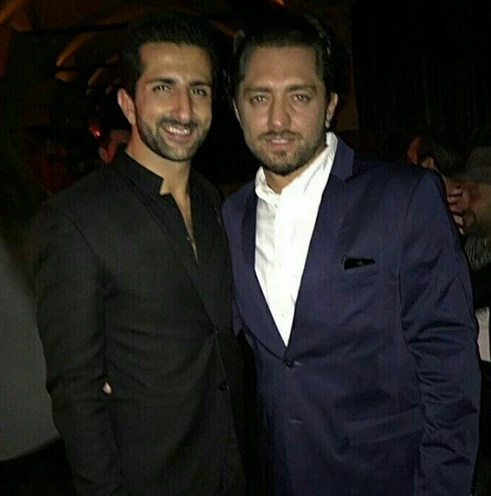 عکس گرفته شده از بهرام رادان و پسر ابی بیرون