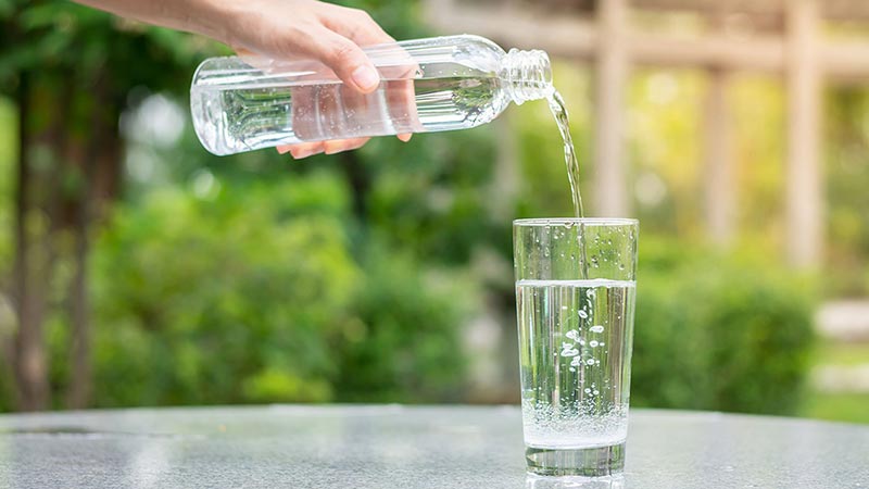 نوشیدنی مناسب برای آلودگی هوا چیست؟ دستور ۸ نوشیدنی برای هوای آلوده!