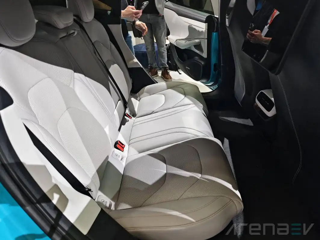 1765139903 375 خودروی شیائومی SU7 Max، رویا یا واقعیت؟ ناگهان، جهش از.webp