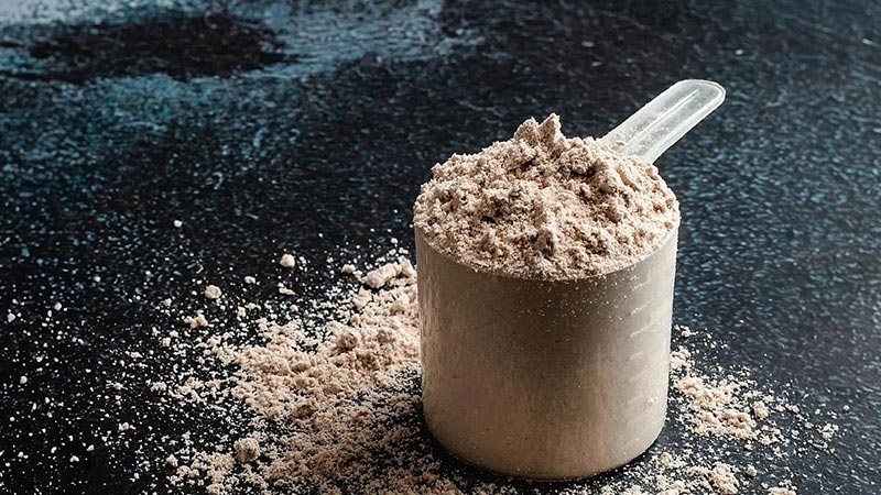 El mejor momento para consumir proteína de suero para aumentar volumen y desarrollar músculo. 4 ¿Cuánta proteína de suero debemos consumir para ganar peso?