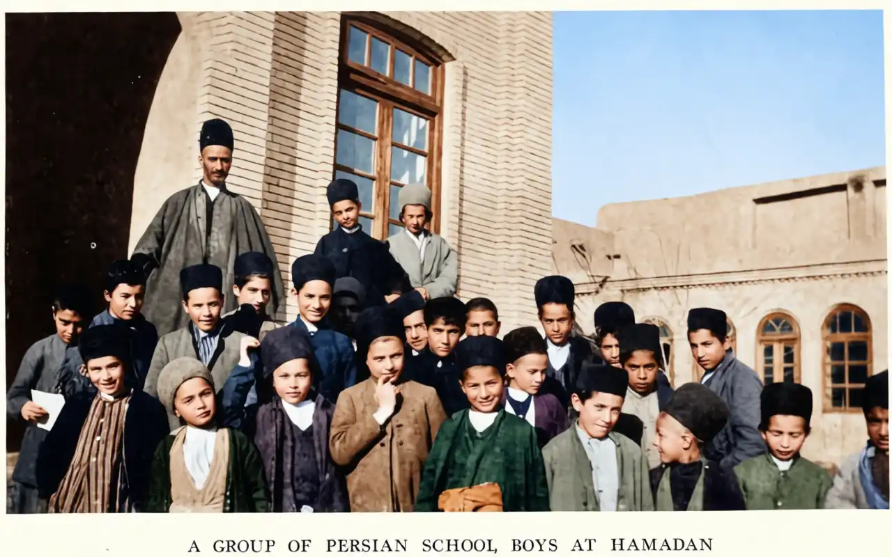 نسخه رنگی و ویرایش شده 100 عکس از ایران 105 سال پیش از National Geographic 1921 | یک دکتر 12 1767419158 71 نسخه رنگی و ویرایش شده 100 عکس از ایران 105.webp