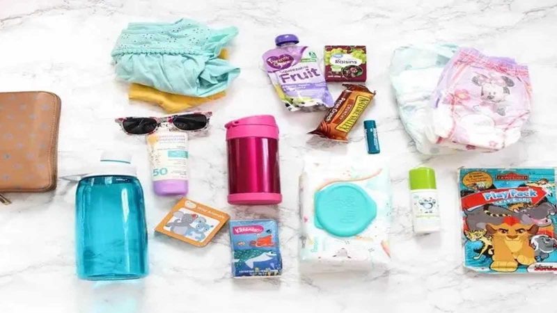 چک لیست لوازم ضروری هنگام جنگ و بحران 4 لوازم ضروری کودک در زمان بحران