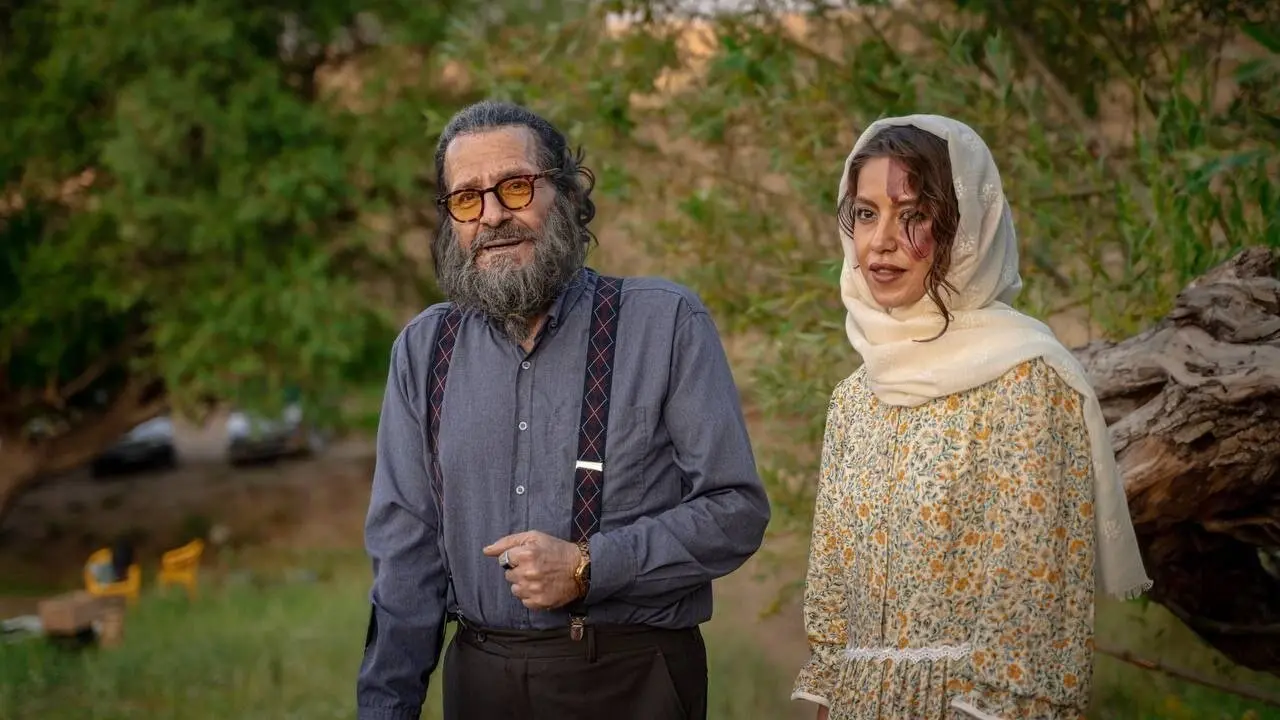 سونامی چهره ها در مراسم بالماسکه: ابوالفضل پورعرب با تصویری که عموم را مجذوب خود کرد!+ عکس 2 6351227.webp