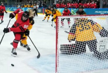 کانادا به نیمه نهایی هاکی زنان رسید – ملی | globalnews.ca کانادا به نیمه نهایی هاکی زنان رسید – ملی | globalnews.ca