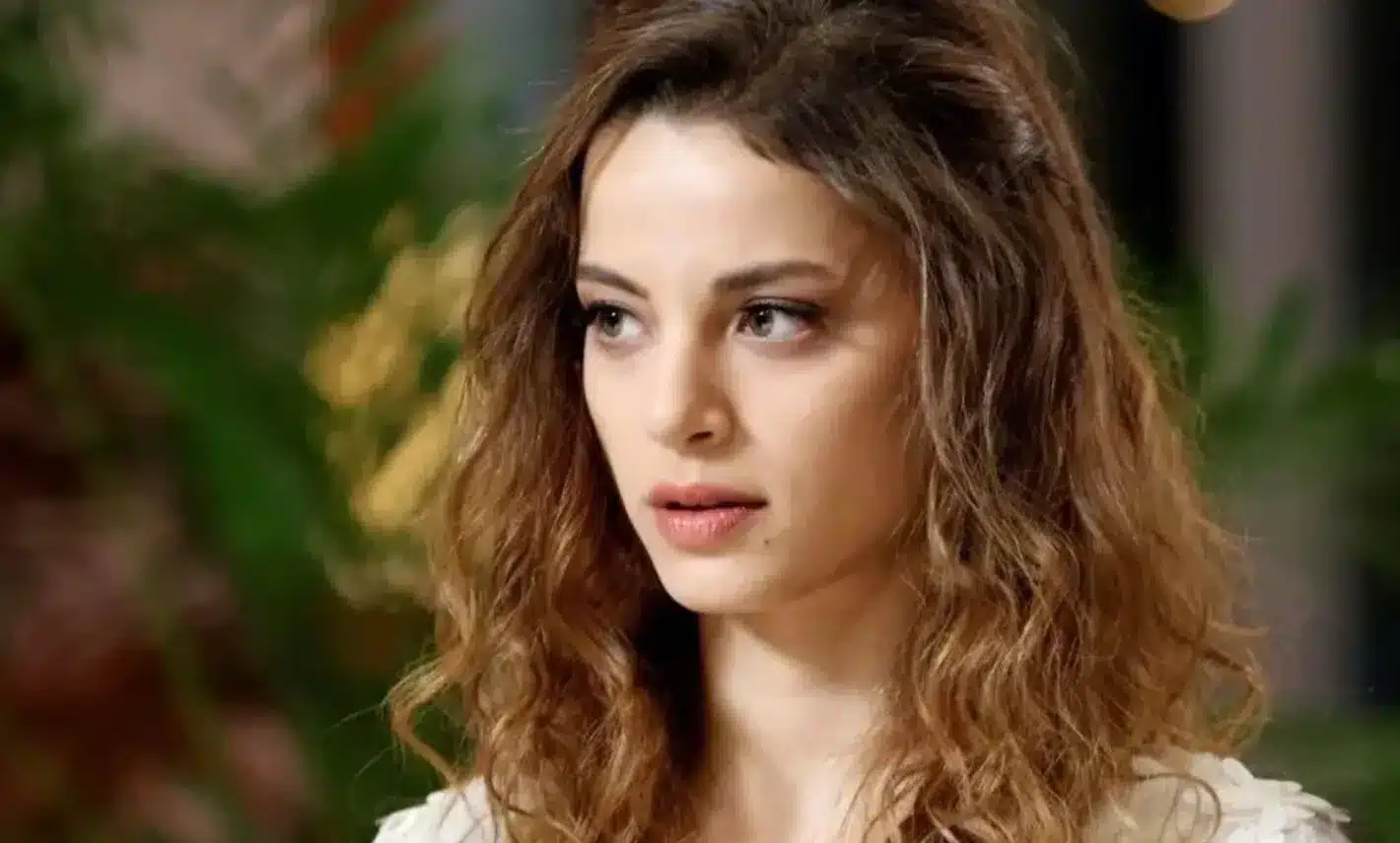 بیوگرافی لیلا تانلار; از جانسو در پارامپارچا برای درخشش در سری جدید اندلرن 5 لیلا تانلار قبل از عمل جراحی