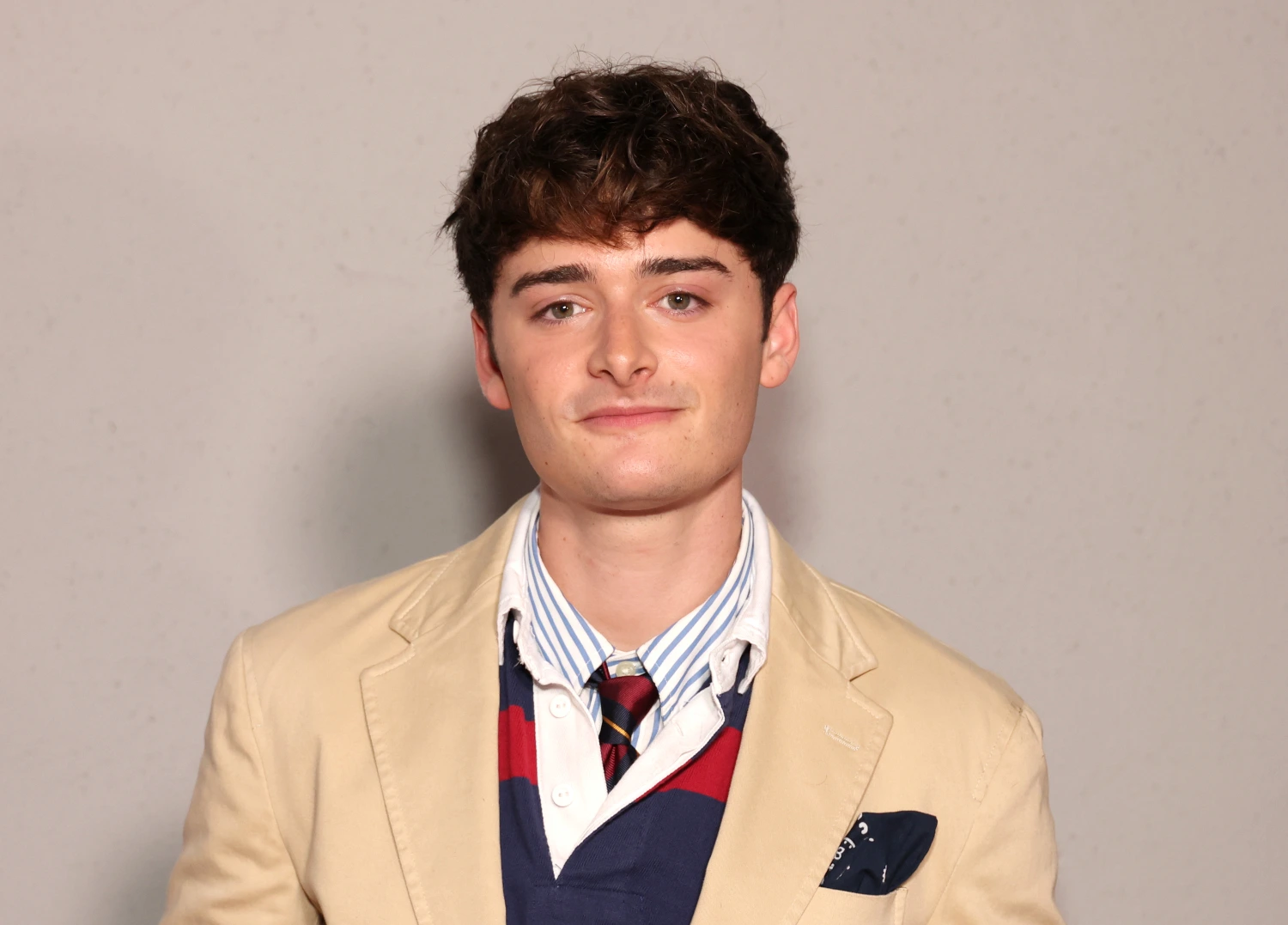 بیوگرافی نوح اسنپ; از ویل بایرز در سریال چیزهای عجیب گرفته تا ستاره جوان هالیوود اندلرن 7 قد نوح اشنپ