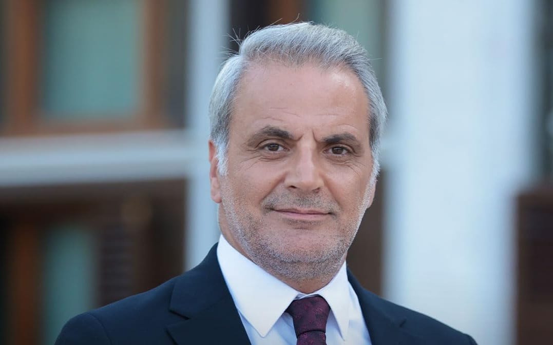 بیوگرافی ارول یاوان؛ از آغاز فعالیت تا درخشش در سریال Kan Çiçekleri | اندلرن بیوگرافی ارول یاوان؛ از آغاز فعالیت تا درخشش در سریال Kan Çiçekleri | اندلرن