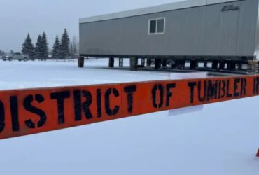 لپ تاپ های مدرسه Tumbler Ridge برای زمانی هستند که دانش آموزان و کارکنان “آماده” هستند | globalnews.ca لپ تاپ های مدرسه Tumbler Ridge برای زمانی هستند که دانش آموزان و کارکنان “آماده” هستند | globalnews.ca