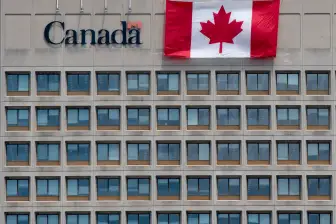 لپ تاپ های مدرسه Tumbler Ridge برای زمانی هستند که دانش آموزان و کارکنان "آماده" هستند | globalnews.ca 3 تاپ های مدرسه Tumbler Ridge برای زمانی هستند که